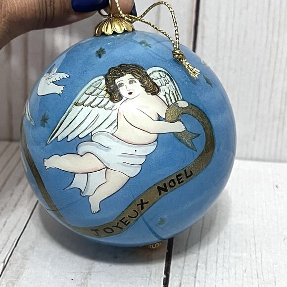 Li Bien 2001 Pier 1 Cherubs Angels Blue Hand Painted Glass Ornament without Box - Picture 1 of 5
